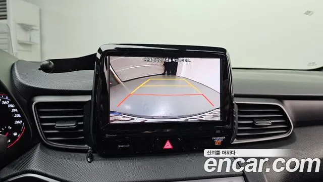 Hyundai Veloster 2018 — фото 15