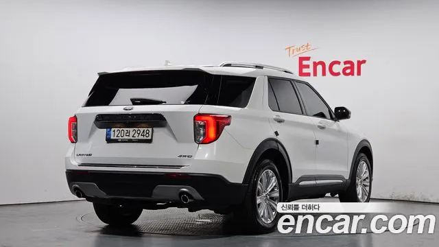 Ford Explorer 2021 — фото 2