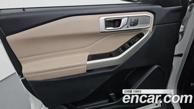 Ford Explorer 2021 — фото 14