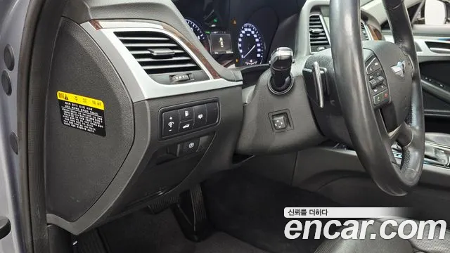Hyundai Genesis 2015 — фото 15