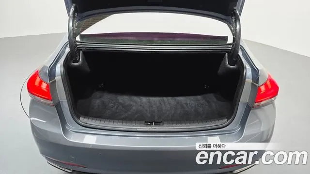 Hyundai Genesis 2015 — фото 19