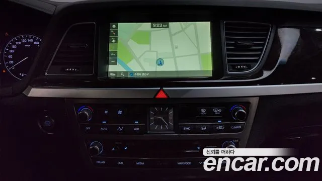 Hyundai Genesis 2015 — фото 12