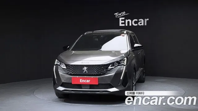 Peugeot 5008 2023 — фото 3