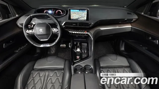 Peugeot 5008 2023 — фото 10