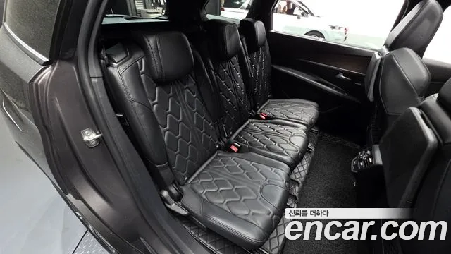 Peugeot 5008 2023 — фото 16