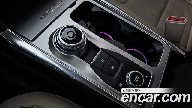 Ford Explorer 2020 — фото 12