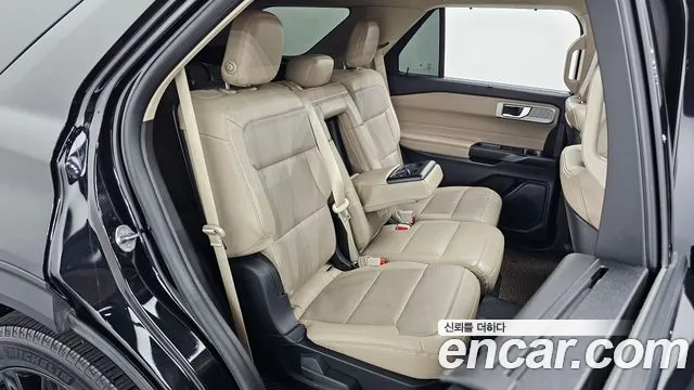 Ford Explorer 2020 — фото 16