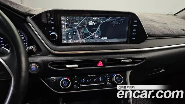 Hyundai Sonata 2021 — фото 20