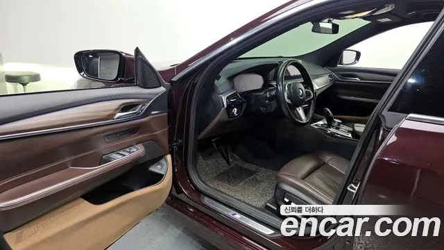 BMW Gran Turismo 2020 — фото 10