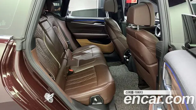 BMW Gran Turismo 2020 — фото 12