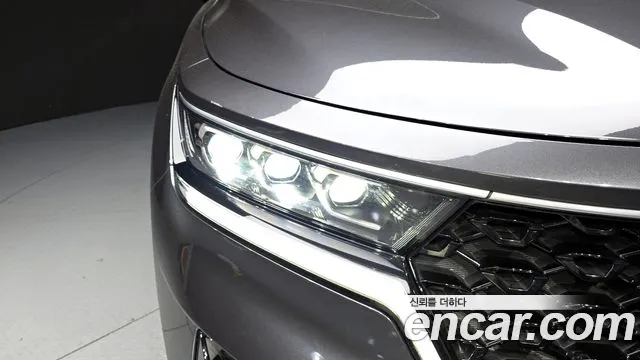 Kia Sorento 2021 — фото 8