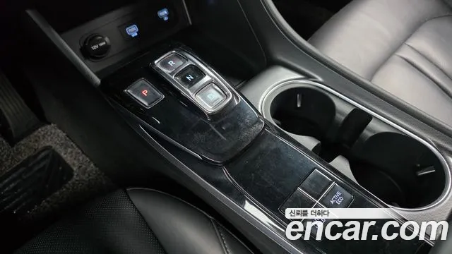 Hyundai Sonata 2020 — фото 12