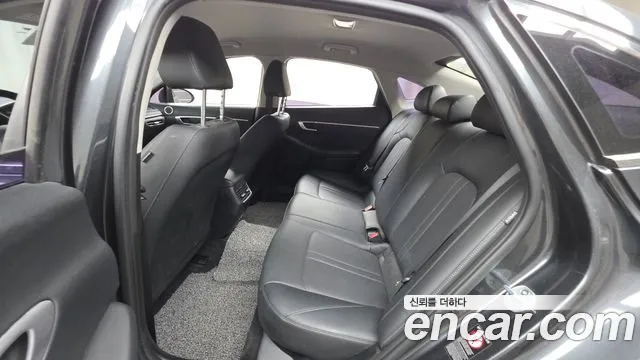 Hyundai Sonata 2020 — фото 16