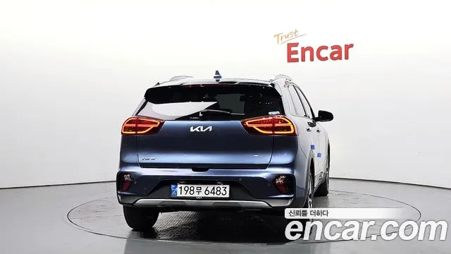 Kia Niro 2022 — фото 4