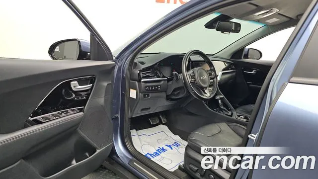 Kia Niro 2022 — фото 13