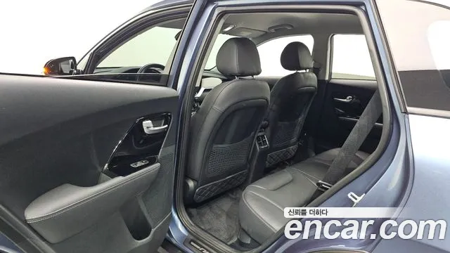 Kia Niro 2022 — фото 17