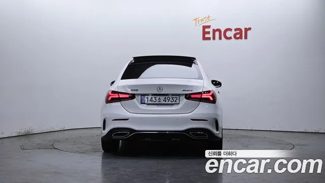 Mercedes-Benz A-Class 2022 — фото 3