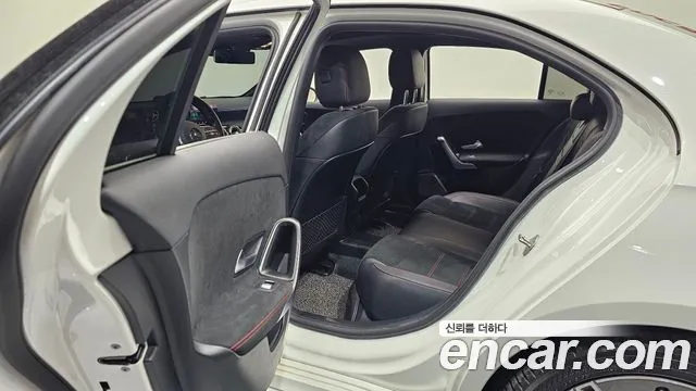 Mercedes-Benz A-Class 2022 — фото 16