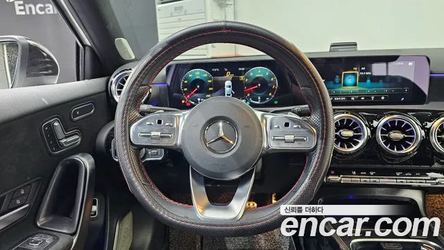 Mercedes-Benz A-Class 2022 — фото 18