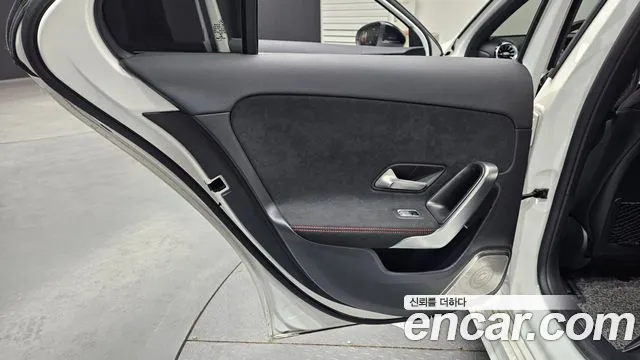 Mercedes-Benz A-Class 2022 — фото 14