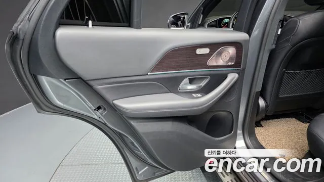 Mercedes-Benz GLE-Class 2022 — фото 15