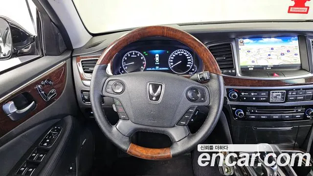 Hyundai Equus 2015 — фото 13