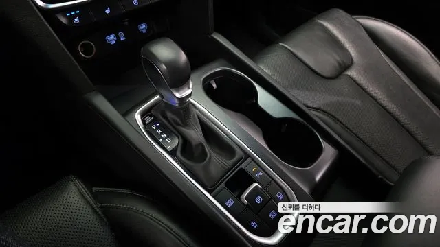 Hyundai Santafe 2019 — фото 12