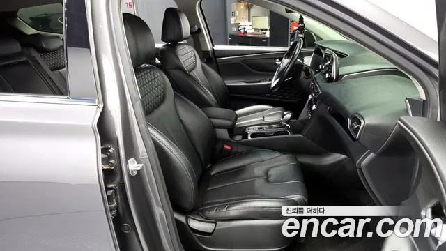 Hyundai Santafe 2019 — фото 17