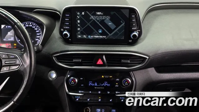 Hyundai Santafe 2019 — фото 20
