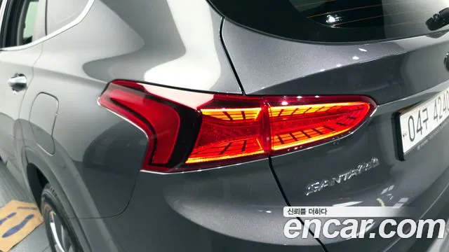 Hyundai Santafe 2019 — фото 9