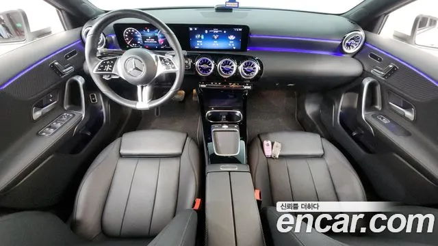 Mercedes-Benz A-Class 2025 — фото 9