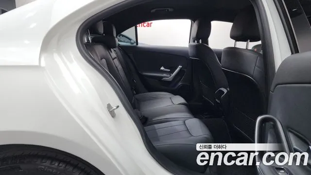 Mercedes-Benz A-Class 2025 — фото 16