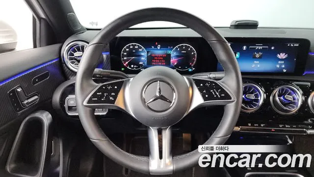 Mercedes-Benz A-Class 2025 — фото 17
