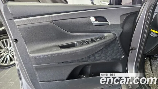 Hyundai Santafe 2019 — фото 14