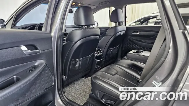 Hyundai Santafe 2019 — фото 16