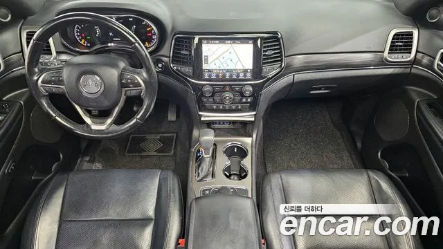 Jeep Cherokee 2019 — фото 10