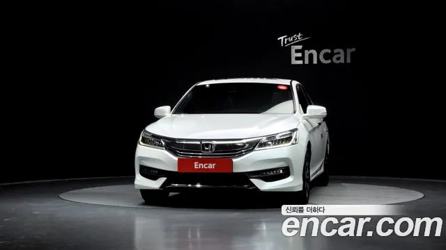 Honda Accord 2017 — фото 3