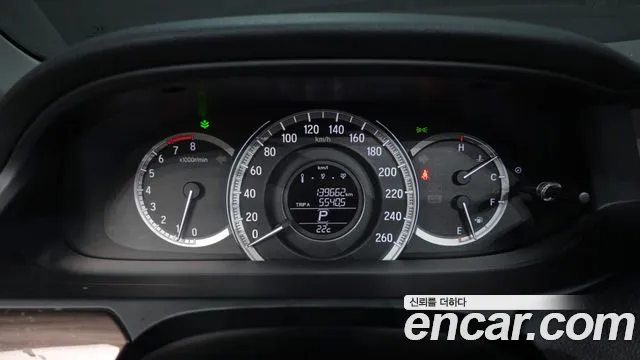 Honda Accord 2017 — фото 10