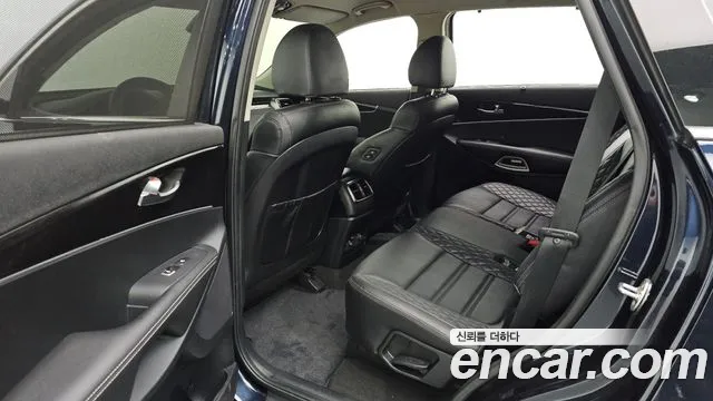 Kia Sorento 2020 — фото 11