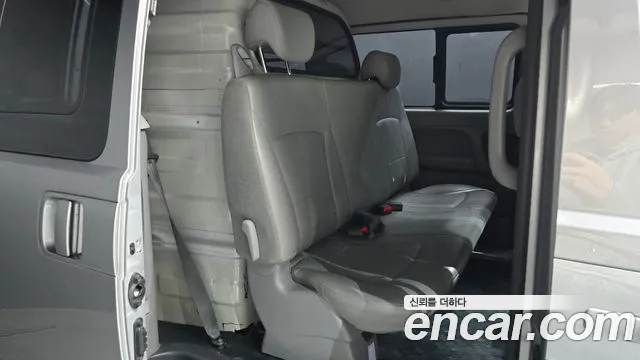 Hyundai Starex 2019 — фото 11