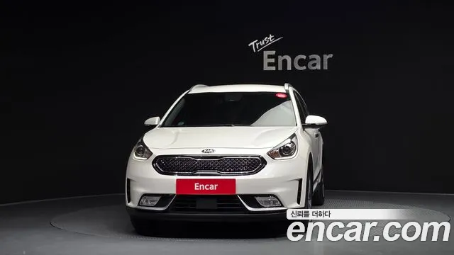 Kia Niro 2019 — фото 3