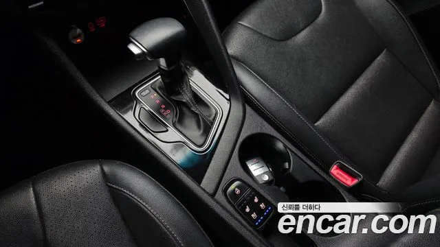 Kia Niro 2019 — фото 12