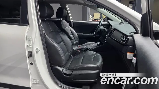 Kia Niro 2019 — фото 17