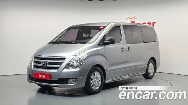 Hyundai Starex 2017 — фото 1
