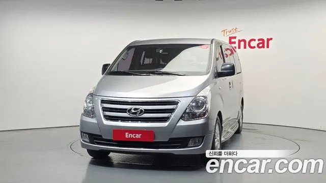 Hyundai Starex 2017 — фото 3