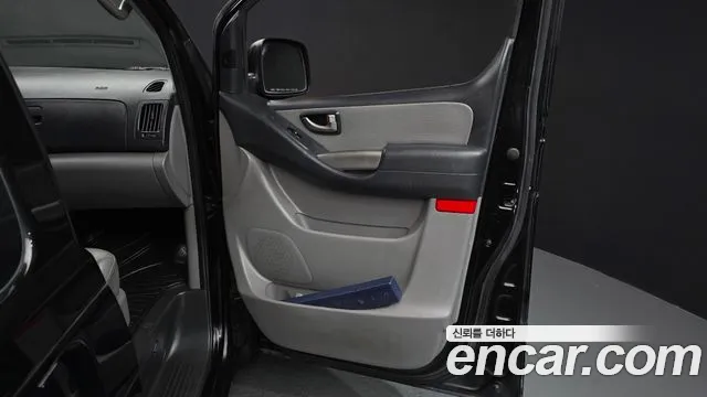 Hyundai Starex 2013 — фото 14