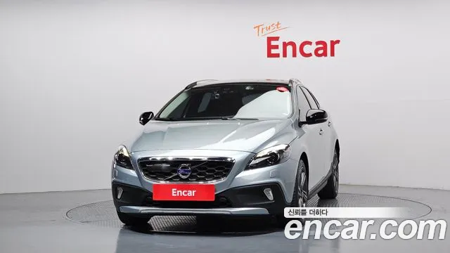 Volvo V40 2015 — фото 3