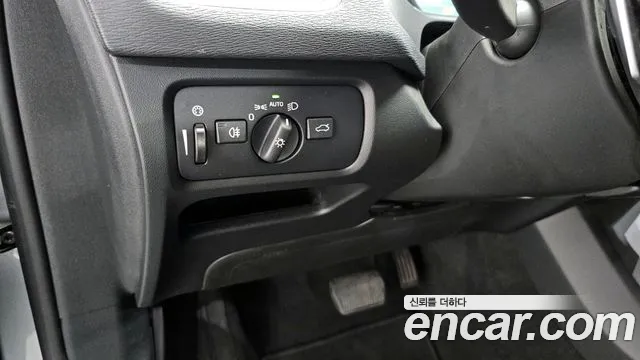 Volvo V40 2015 — фото 19