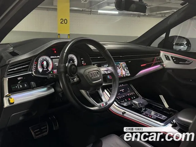 Audi Q7 2021 — фото 10