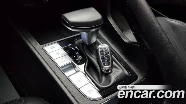 Hyundai AVANTE 2021 — фото 12